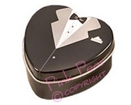 groom mint tin